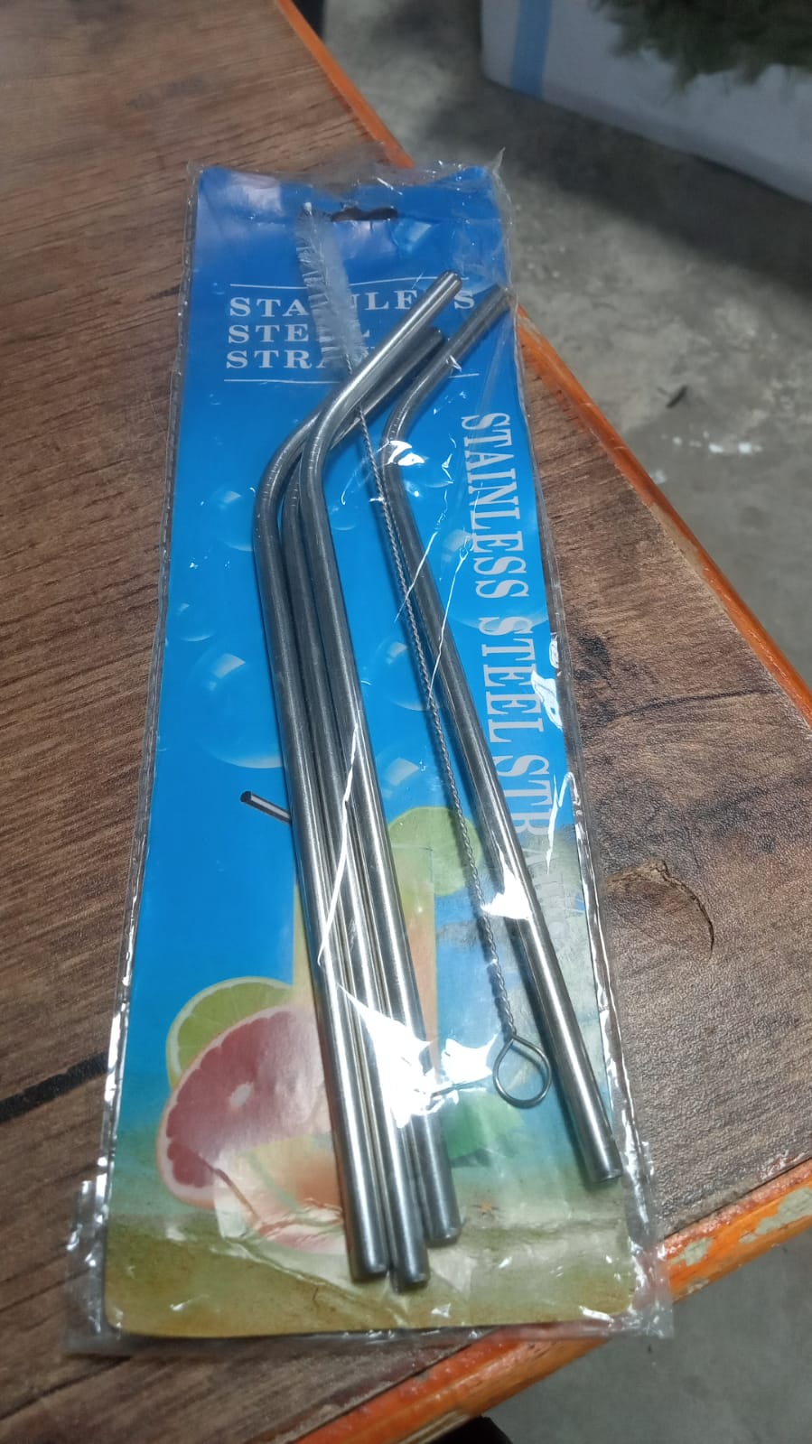 Reusable Stainless Steel Drinking Straws Bent (4 Bent Straws, 1 Brush) Reusable Stainless Steel Drinking Straws Bent (4 Bent Straws, 1 Brush)